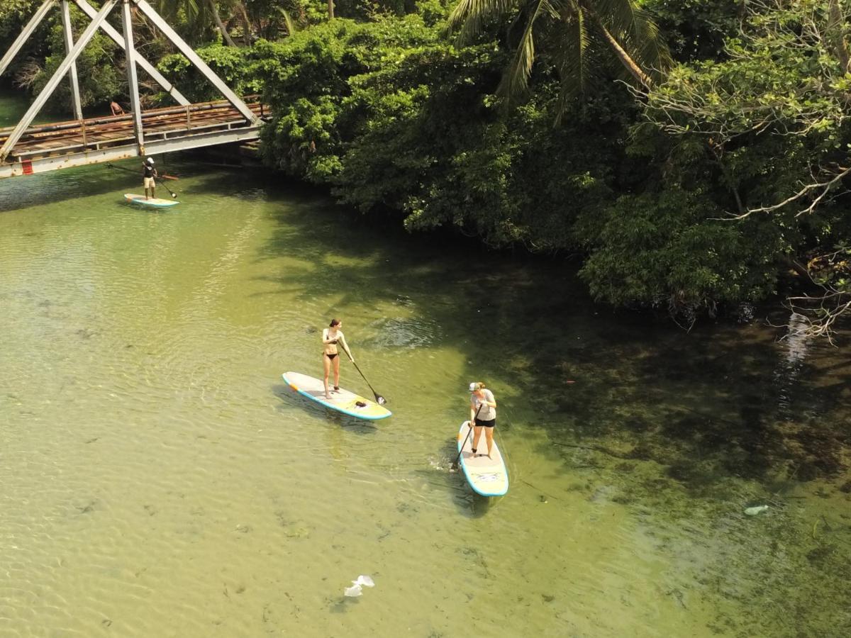 Circus Lagoon Hideaway Bed & Breakfast Dodanduwa Exterior foto